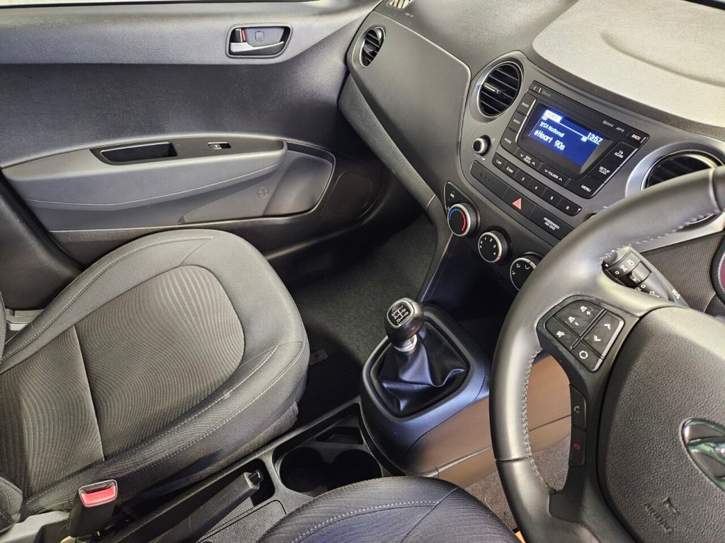 Used Hyundai i10 2018 for sale - 77027491: Photo 19