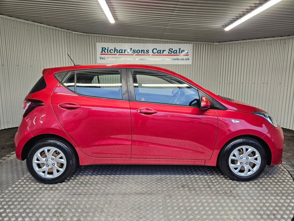 Used Hyundai i10 2018 for sale - 77027491: Photo 2