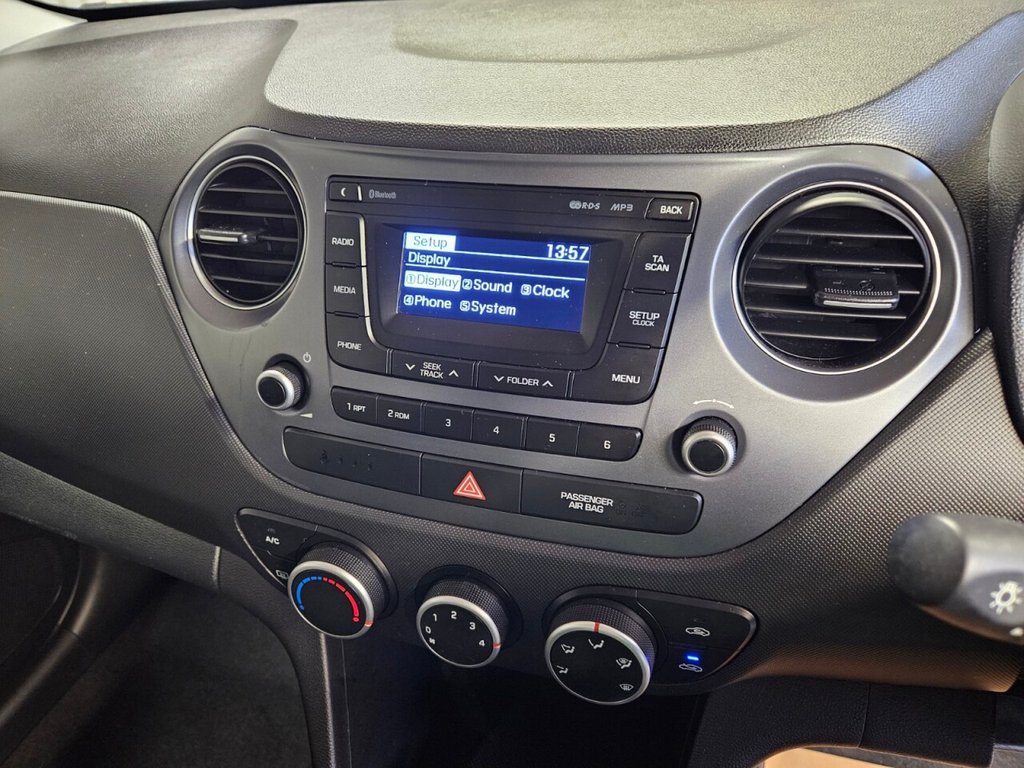 Used Hyundai i10 2018 for sale - 77027491: Photo 20