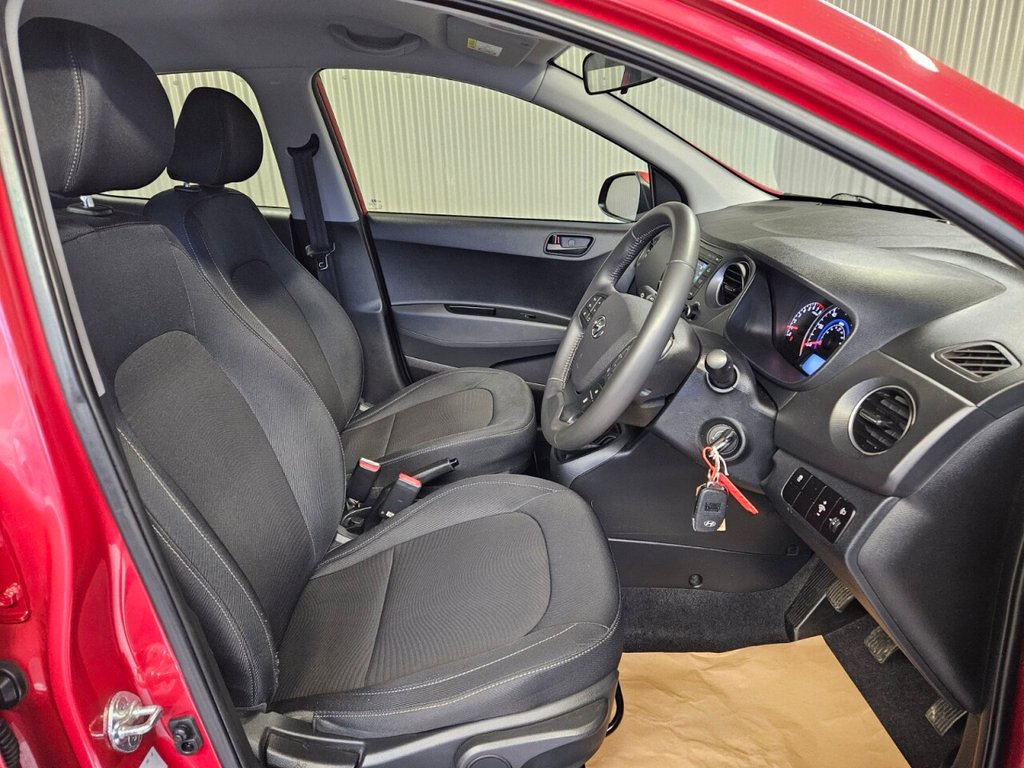 Used Hyundai i10 2018 for sale - 77027491: Photo 24