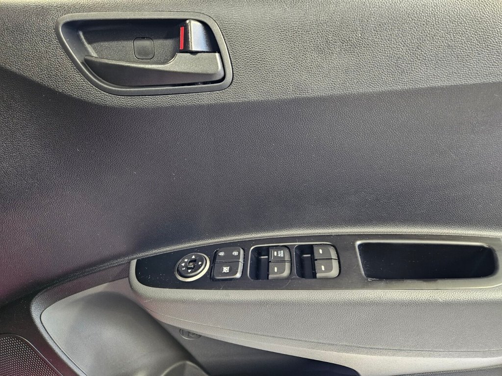 Used Hyundai i10 2018 for sale - 77027491: Photo 26