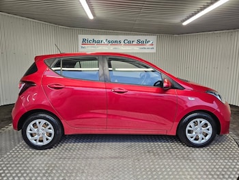 Used Hyundai i10 2018 for sale - 77027491: Photo