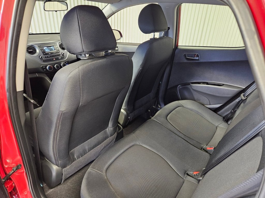 Used Hyundai i10 2018 for sale - 77027491: Photo 31