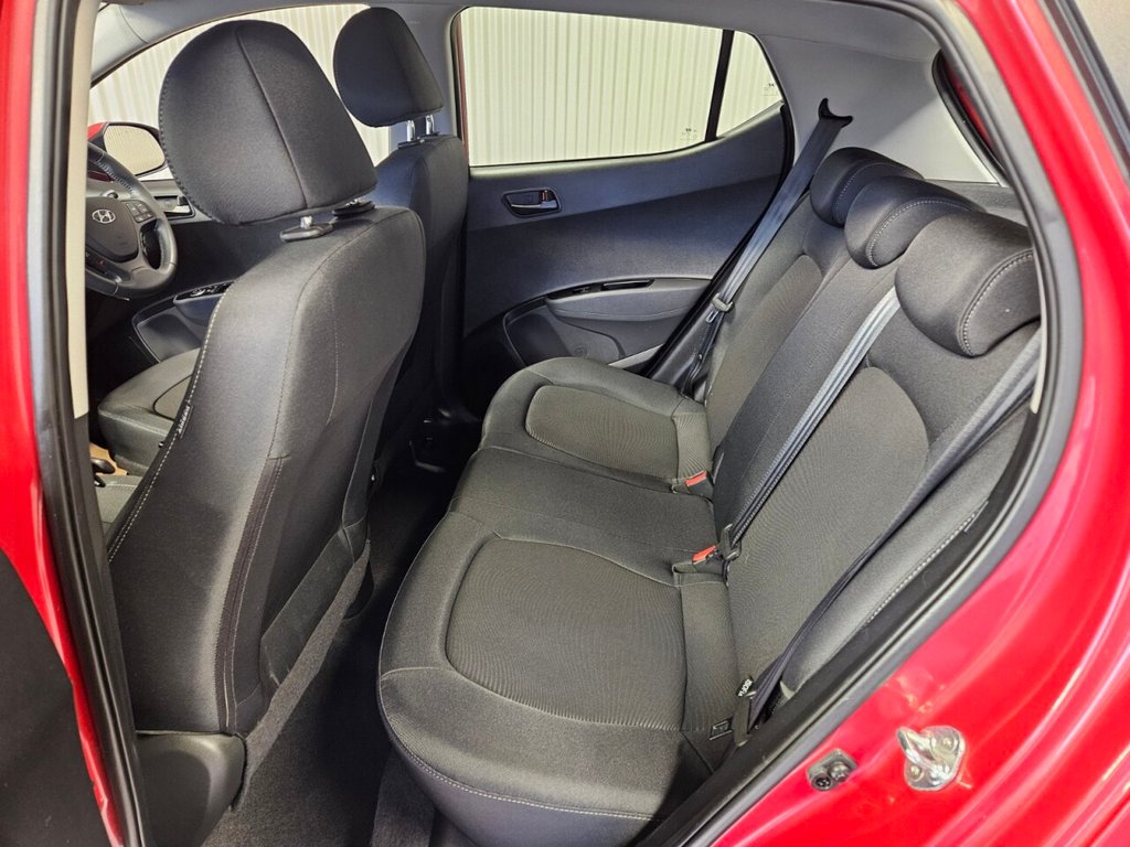 Used Hyundai i10 2018 for sale - 77027491: Photo 32