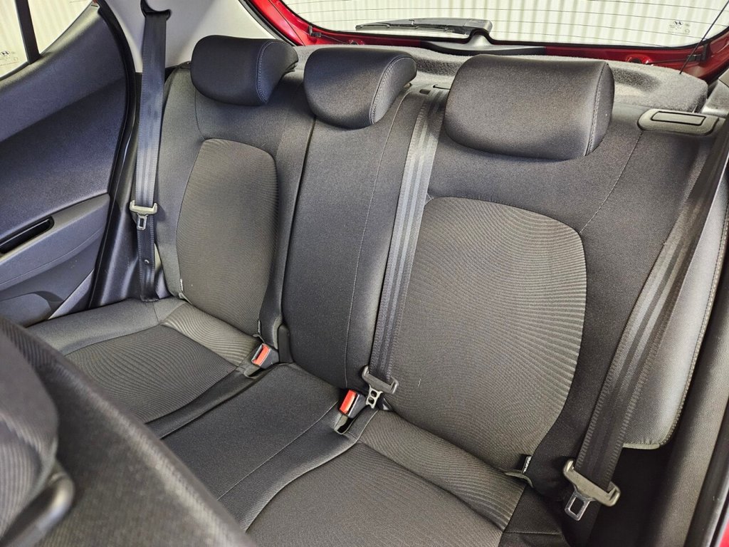 Used Hyundai i10 2018 for sale - 77027491: Photo 33