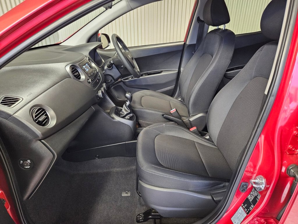 Used Hyundai i10 2018 for sale - 77027491: Photo 36