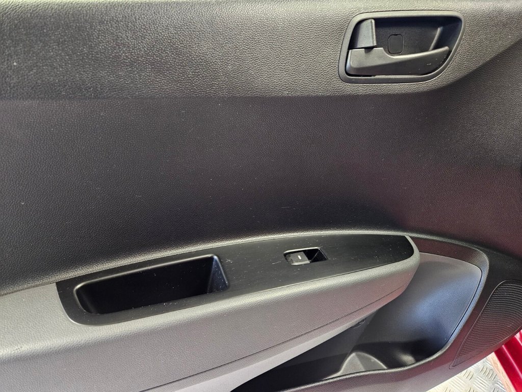 Used Hyundai i10 2018 for sale - 77027491: Photo 38