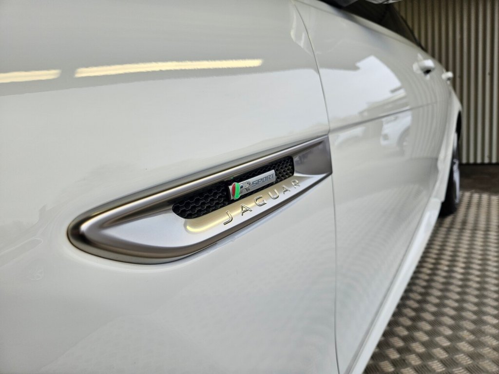 Used Jaguar XE 2019 for sale - 78097156: Photo 15