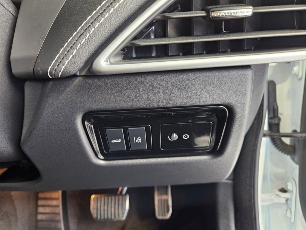 Used Jaguar XE 2019 for sale - 78097156: Photo 18