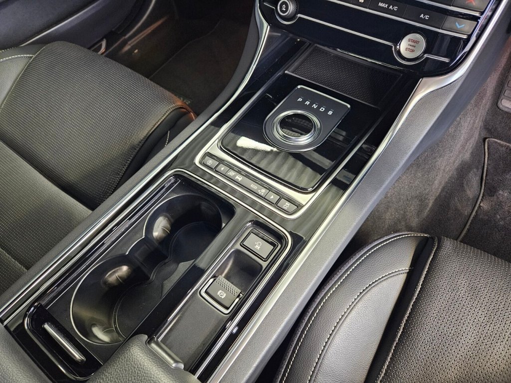 Used Jaguar XE 2019 for sale - 78097156: Photo 20