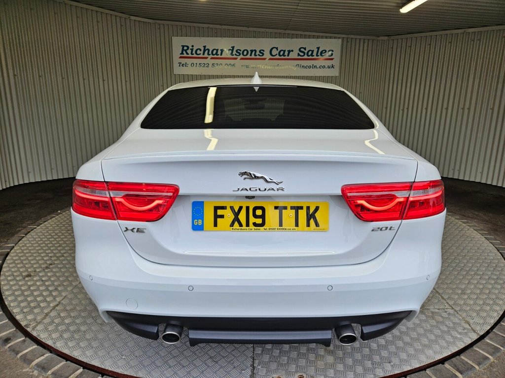 Used Jaguar XE 2019 for sale - 78097156: Photo 4