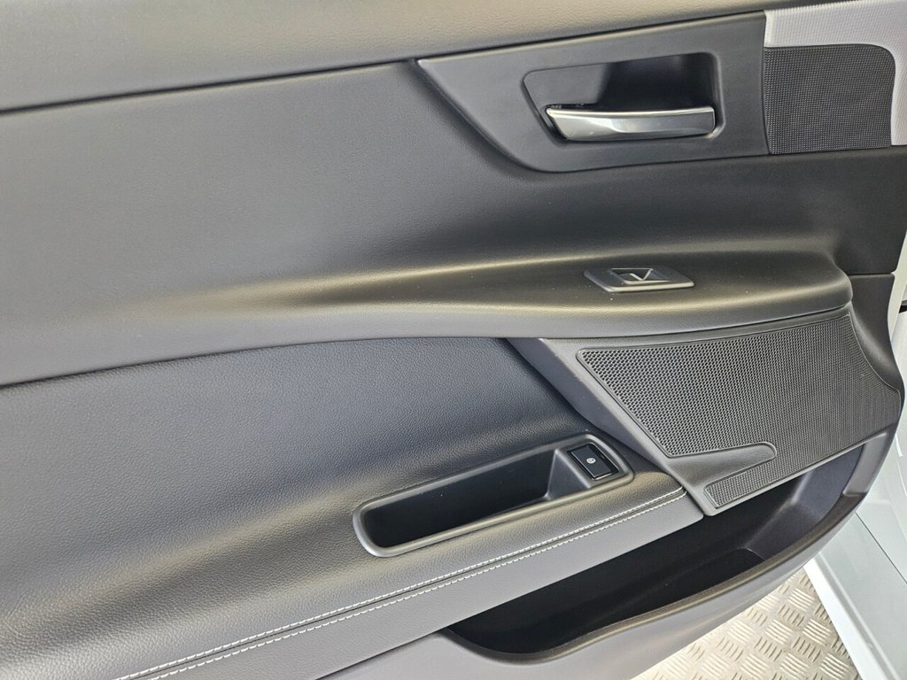 Used Jaguar XE 2019 for sale - 78097156: Photo 43