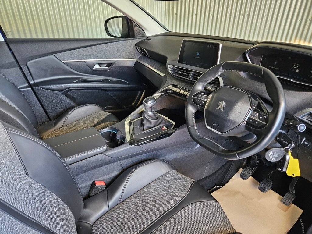 Used Peugeot 3008 2017 for sale - 77765268: Photo 24