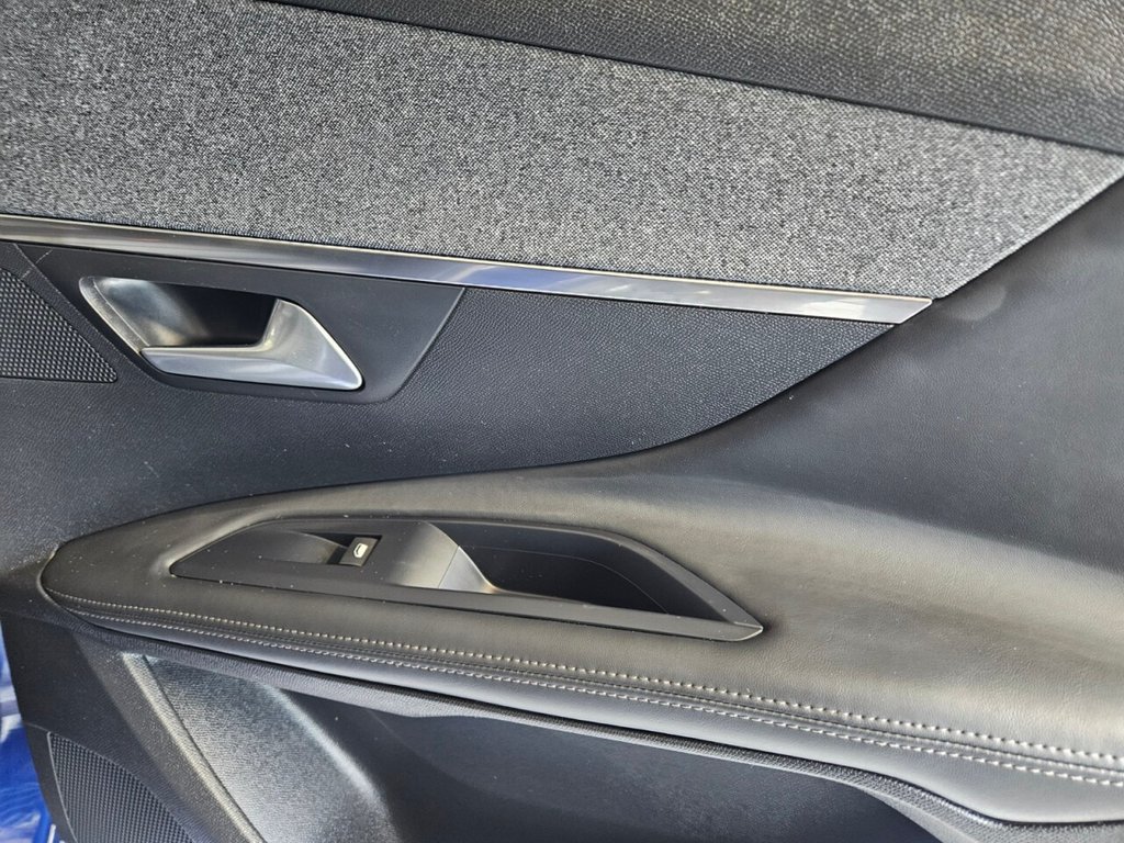 Used Peugeot 3008 2017 for sale - 77765268: Photo 31