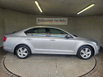 Used Skoda Octavia 2015 for sale - 78781115: Photo