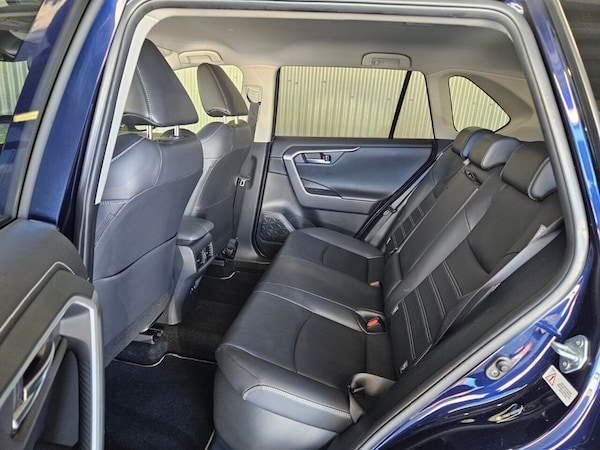 Used Toyota RAV4 2020 for sale - 76028998: Photo 41