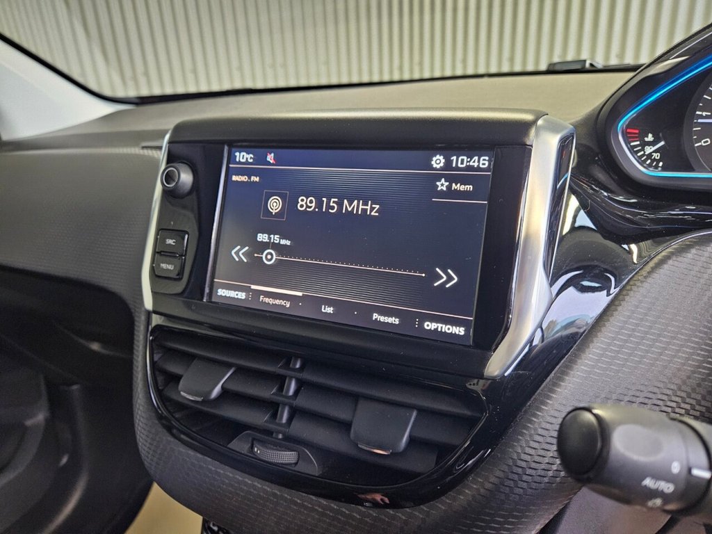 Used Peugeot 2008 2018 for sale - 76406551: Photo 21