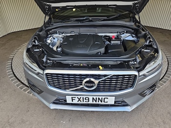 Used Volvo XC60 2019 for sale - 79438245: Photo