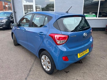 Used Hyundai i10 2016 for sale - 79371053: Photo