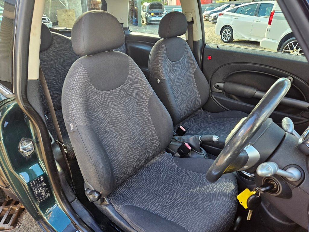 Used MINI Hatch 2002 for sale - 76056789: Photo 12