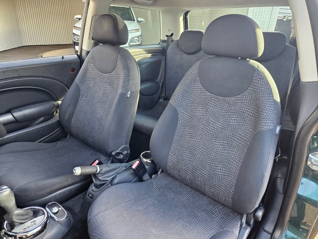 Used MINI Hatch 2002 for sale - 76056789: Photo 15