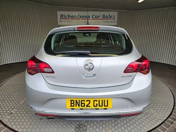 Used Vauxhall Astra 2012 for sale - 78330406: Photo