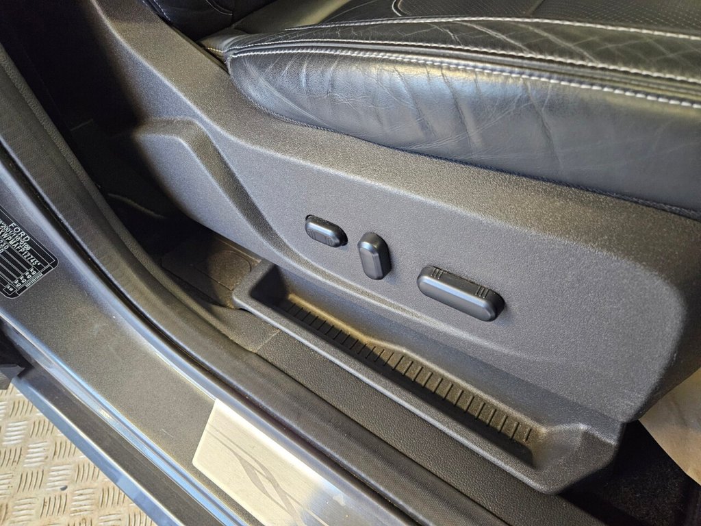 Used Ford Kuga 2015 for sale - 76642417: Photo 25