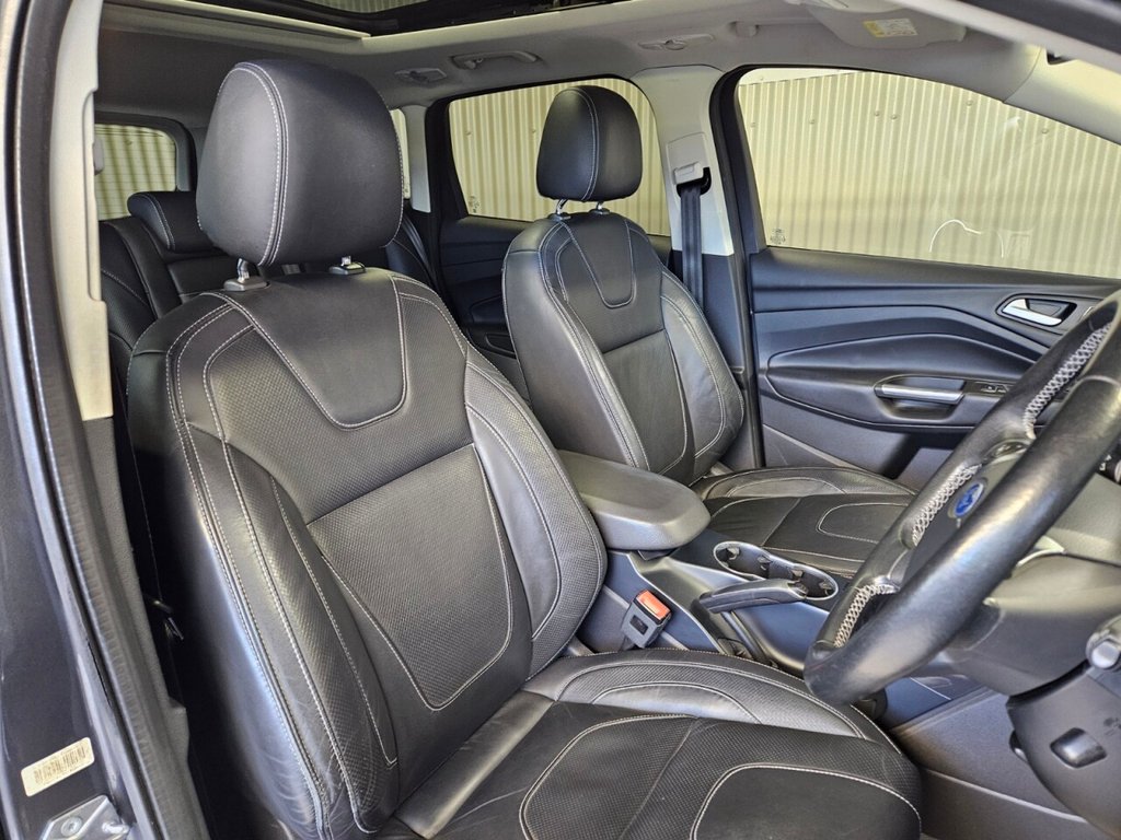 Used Ford Kuga 2015 for sale - 76642417: Photo 27