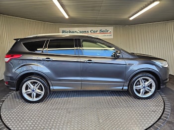Used Ford Kuga 2015 for sale - 76642417: Photo