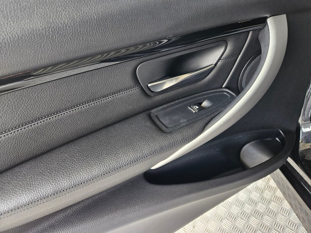 Used BMW 3 Series 2018 for sale - 77734709: Photo 39