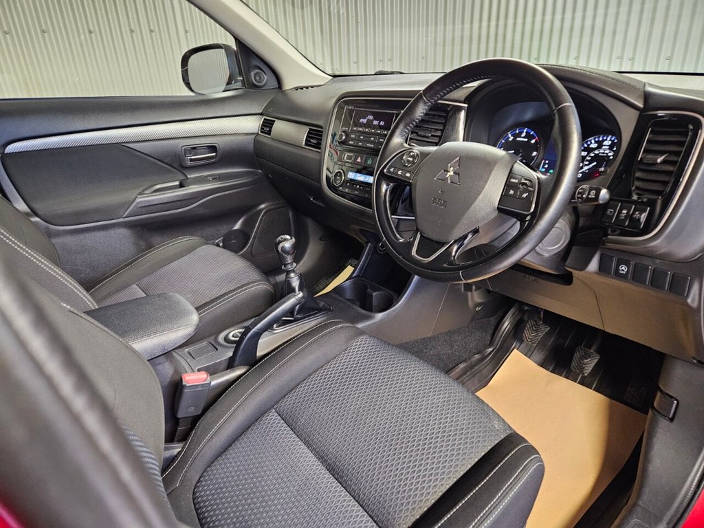 Used Mitsubishi Outlander 2015 for sale - 77384293: Photo 22