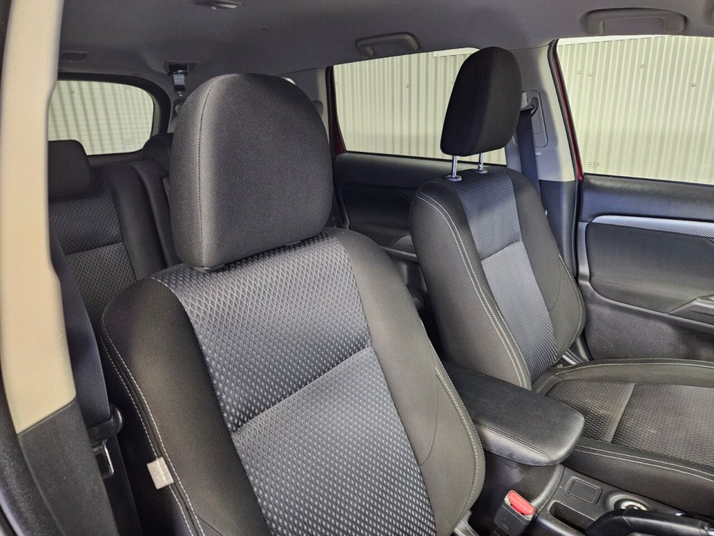Used Mitsubishi Outlander 2015 for sale - 77384293: Photo 24