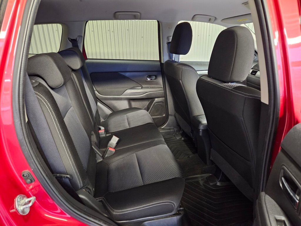Used Mitsubishi Outlander 2015 for sale - 77384293: Photo 27