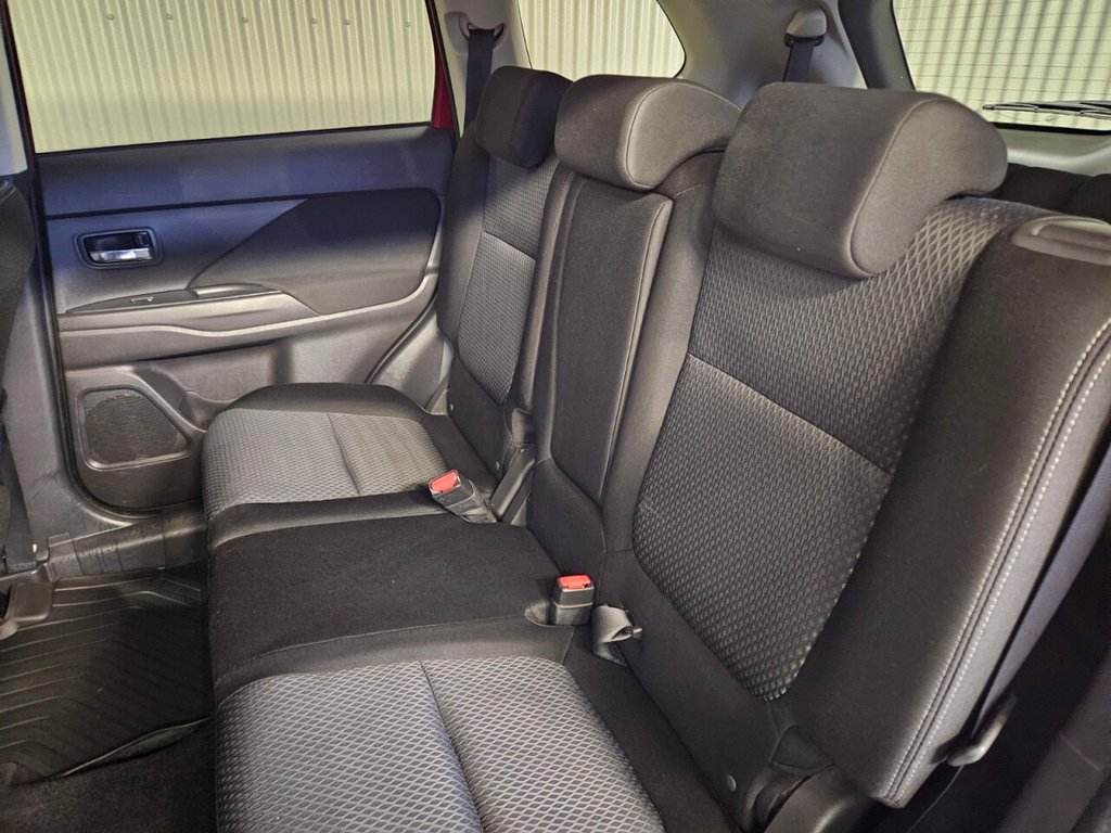 Used Mitsubishi Outlander 2015 for sale - 77384293: Photo 31