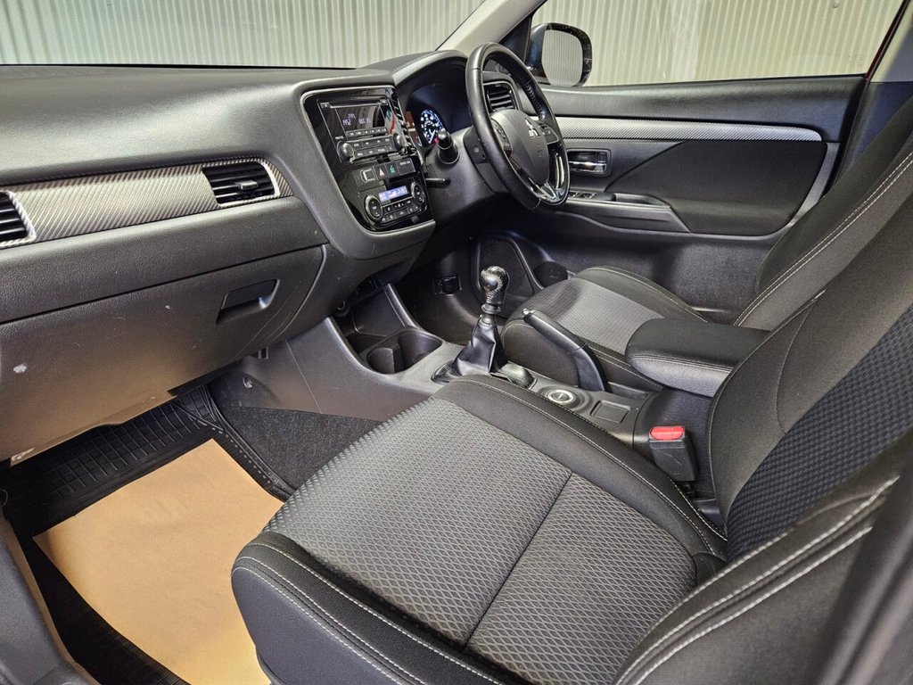 Used Mitsubishi Outlander 2015 for sale - 77384293: Photo 34