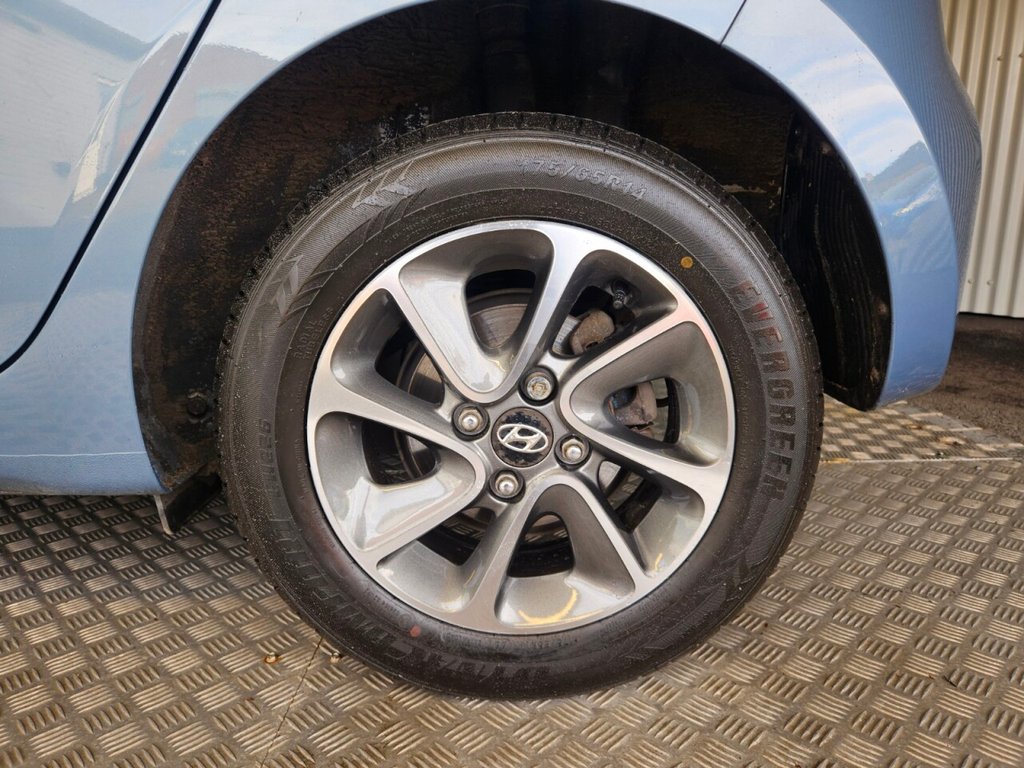 Used Hyundai i10 2017 for sale - 77879433: Photo 14