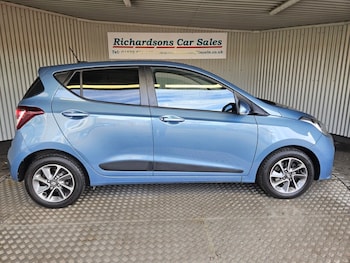 Used Hyundai i10 2017 for sale - 77879433: Photo