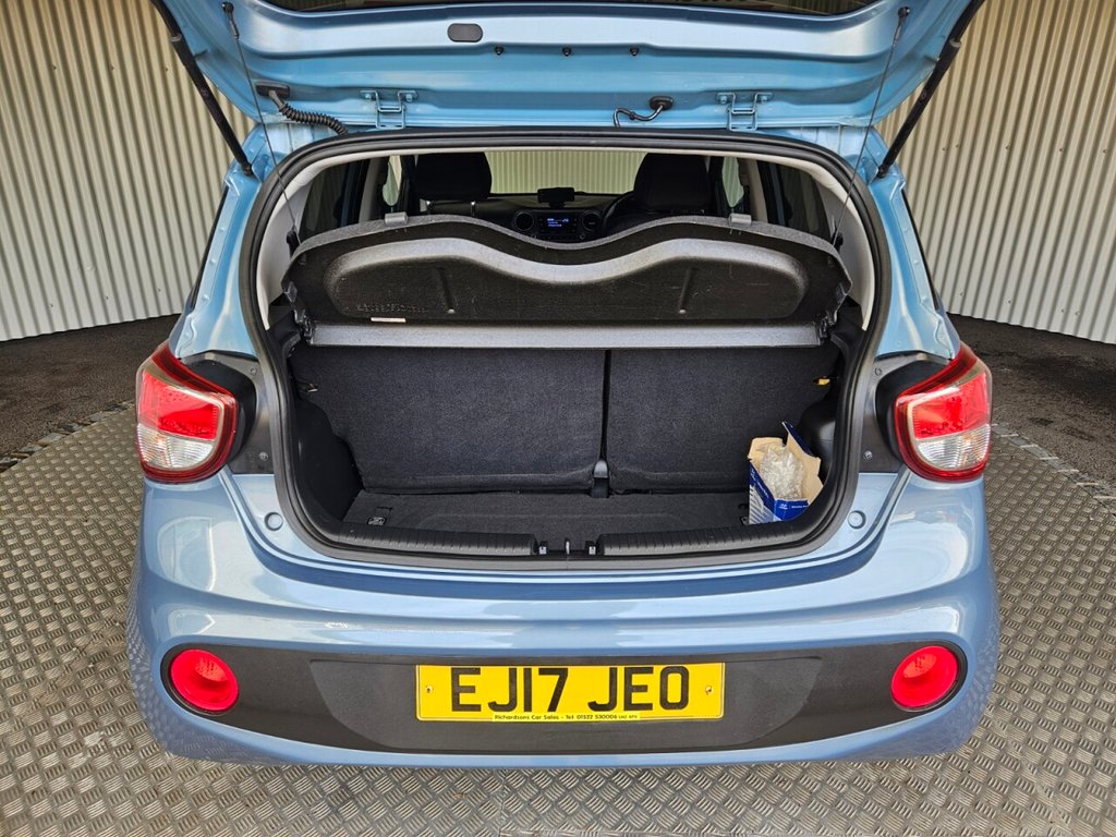 Used Hyundai i10 2017 for sale - 77879433: Photo 5