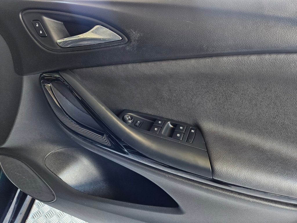 Used Vauxhall Astra 2017 for sale - 77765179: Photo 29