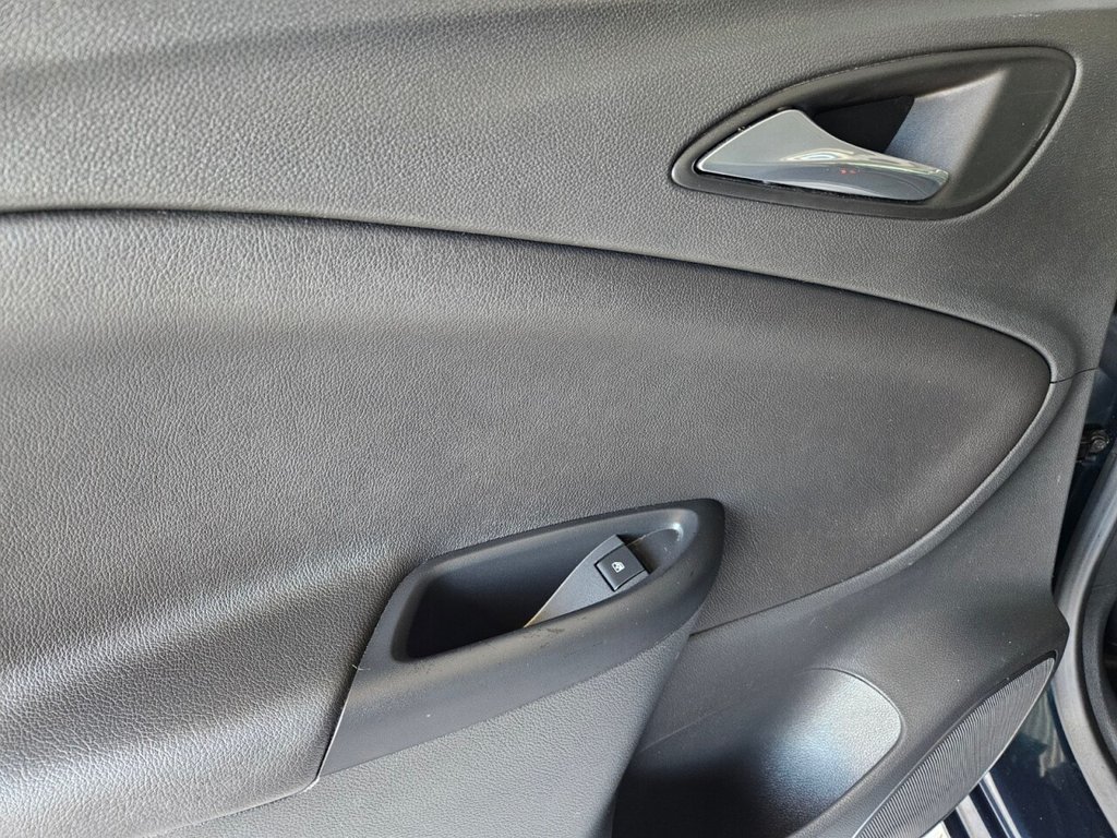 Used Vauxhall Astra 2017 for sale - 77765179: Photo 36