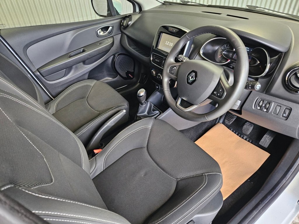 Used Renault Clio 2018 for sale - 77355675: Photo 24