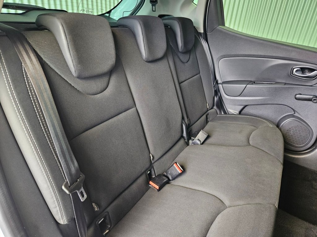 Used Renault Clio 2018 for sale - 77355675: Photo 31