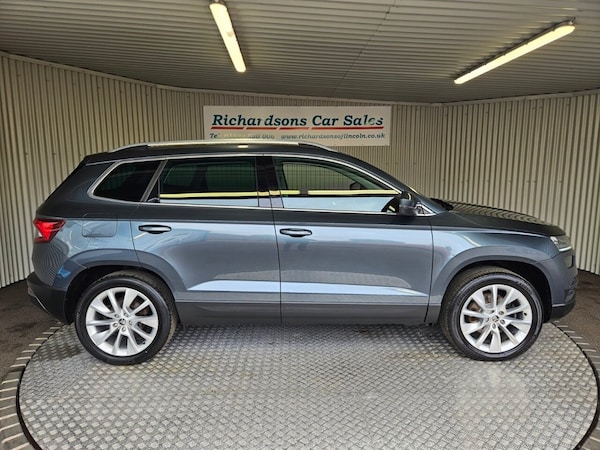 Used Skoda Karoq 2018 for sale - 76223948: Photo 2