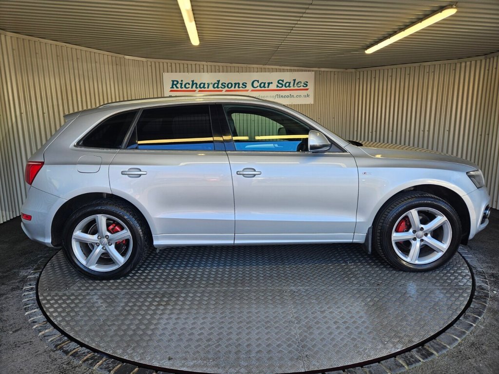 Used Audi Q5 2011 for sale - 77920314: Photo 2