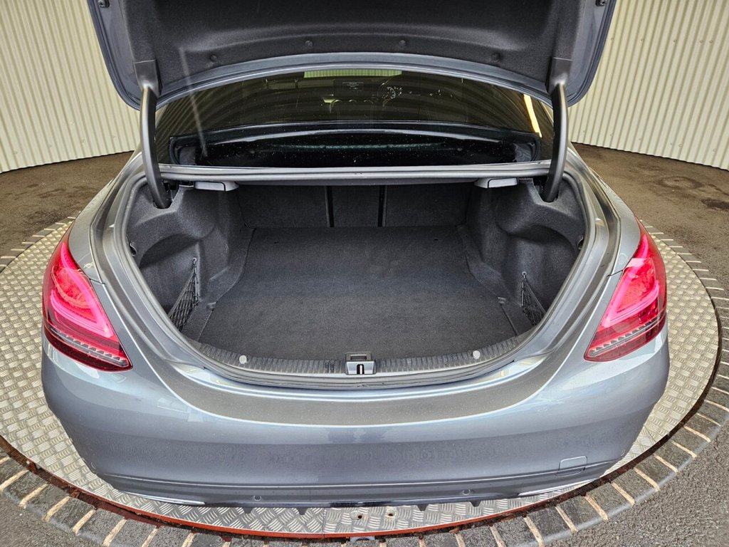 Used Mercedes-Benz C Class 2021 for sale - 76632571: Photo 5