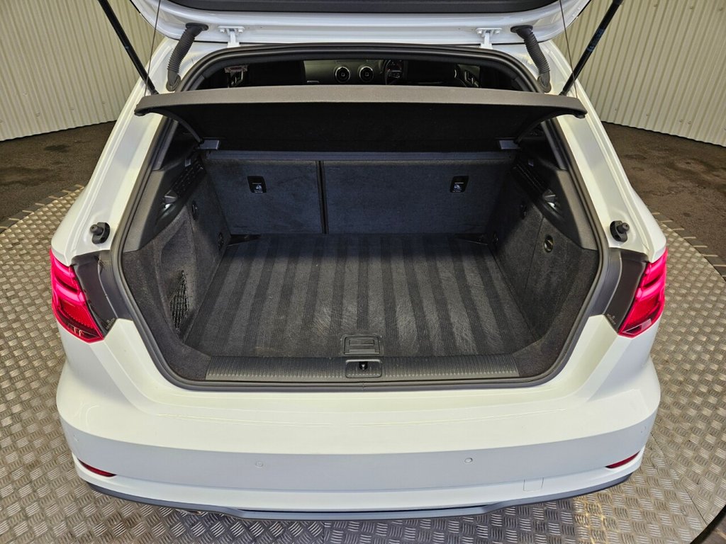 Used Audi A3 2016 for sale - 76686342: Photo 5