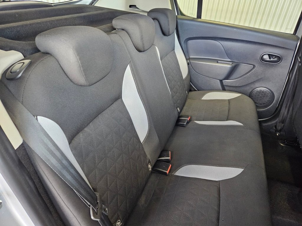 Used Dacia Sandero Stepway 2015 for sale - 78069260: Photo 28