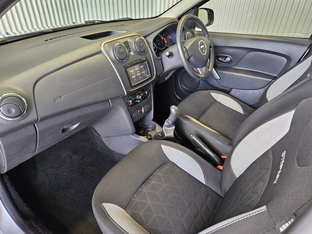 Used Dacia Sandero Stepway 2015 for sale - 78069260: Photo 34