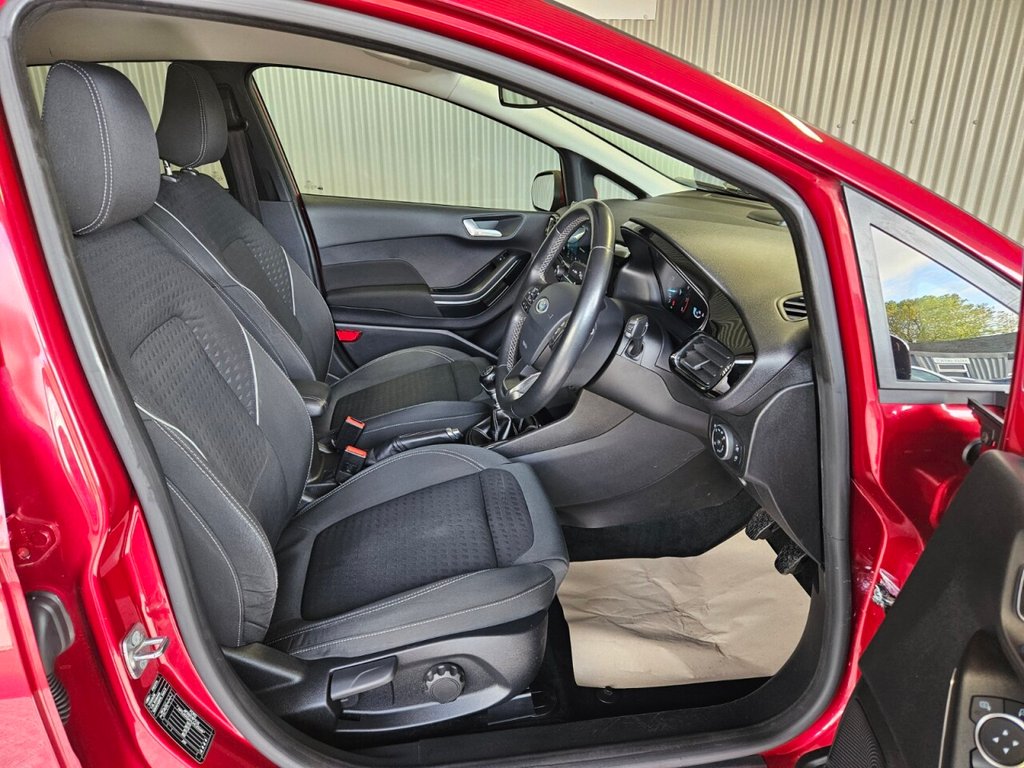 Used Ford Fiesta 2017 for sale - 76367580: Photo 28
