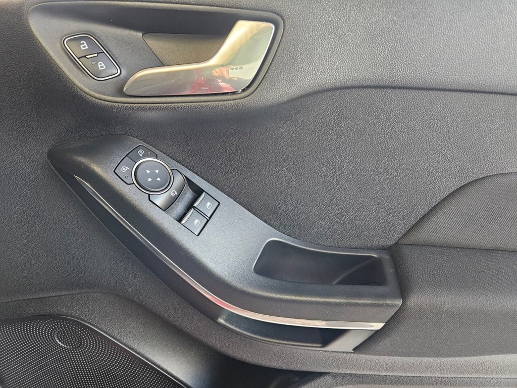 Used Ford Fiesta 2017 for sale - 76367580: Photo 30